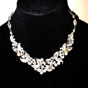 Dress up any outfit with this clear StoneNecklace